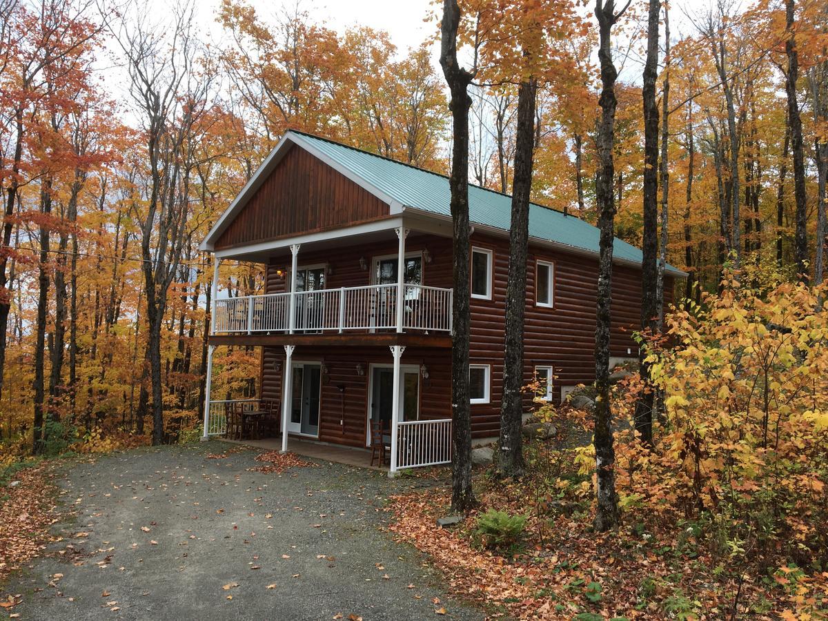 Villa Domaine Des Montagnais Notre-Dame-Des-Bois Esterno foto